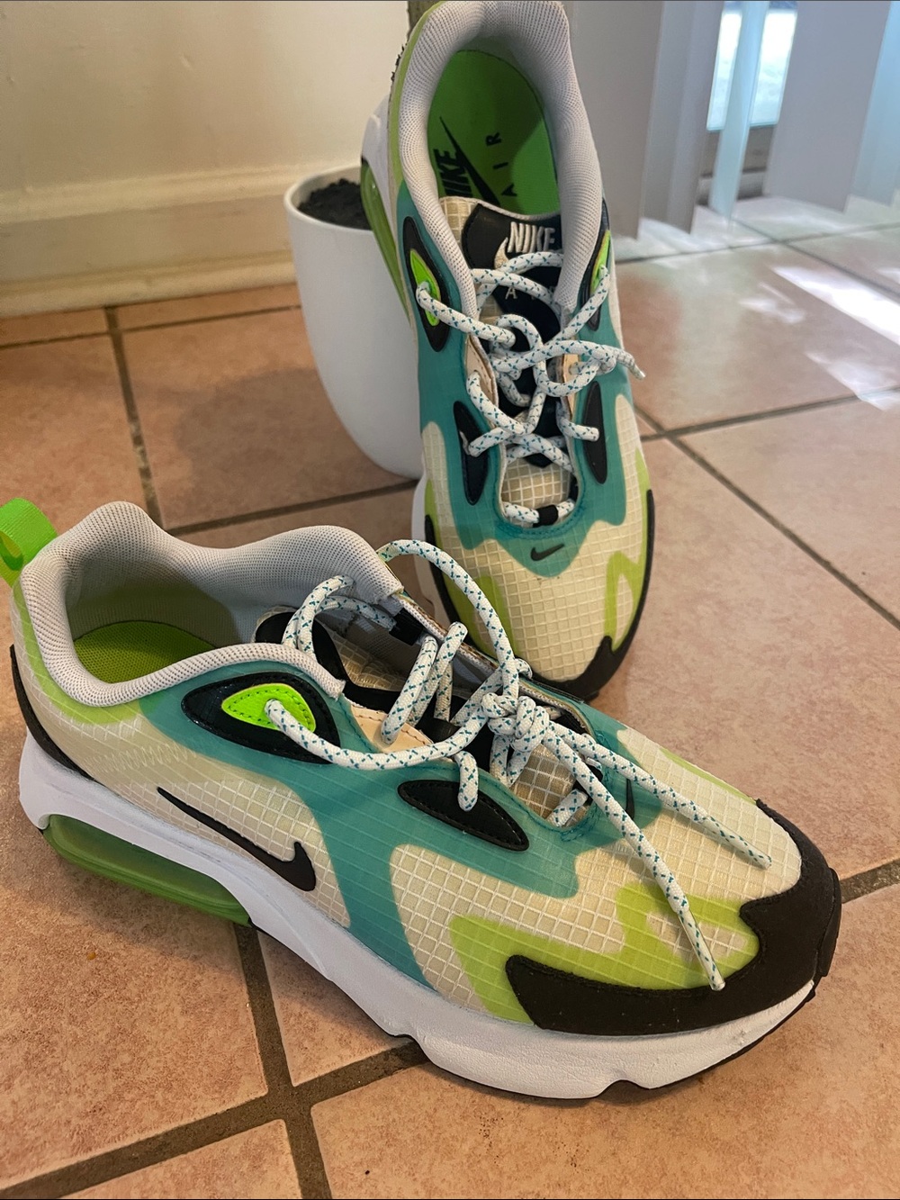 Nike Teal, Lime & Black Men's Running Sneakers